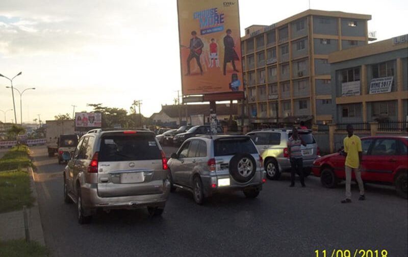 Ibadan Portrait board Along Challenge Road By Molete Road Opposite Genesis Hall Hotel  (AM)