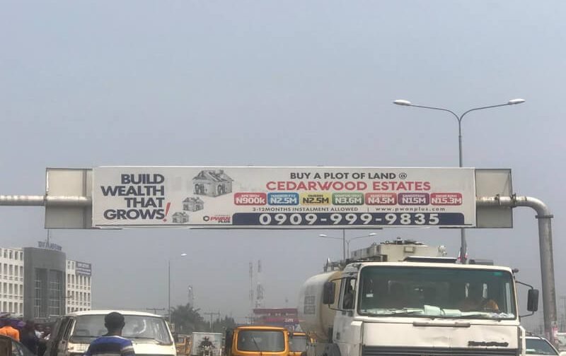 EYE CATCHER ALONG LEKKI/EPE EXPRESSWAY BEFORE AND AFTER VGC TRAFFIC LIGHT (LTSP)