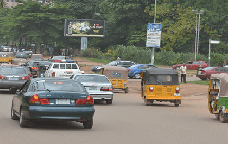 Abuja Unipole RHS on the Obafemi Awolowo way, driving from Nnamdi Azikiwe expressway towards Obafemi Awolowo way (GO)