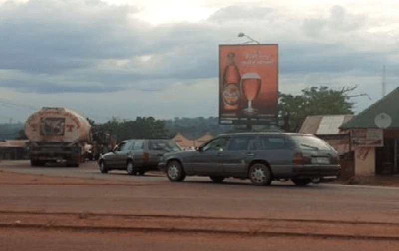 Benue Unipole ALONG MAKURDI RD OPPOSITE PDP SECRETARIAT (GO)