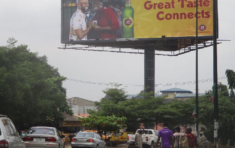 Unipole Board ALG AGEGE MTR RD BY DOPEMU BRG FTF AKOWONJO.STOP (OE)