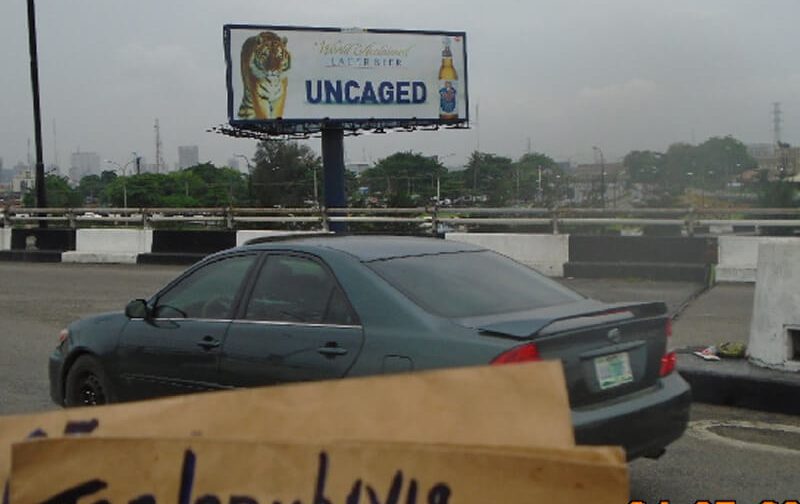 Unipole Board ALONG 3RD MAINLAND BY DOLPHIN ESTATE FTF LAGOS KINGSWAY (OE)