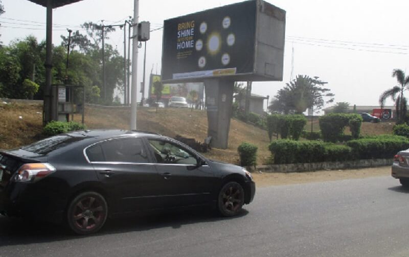 Lightbox ALONG ANTHONY OSHODI OKE EXP LINK ROAD FACING TRAFFIC FROM IKORODU RD, FTT OSHODI (OE)