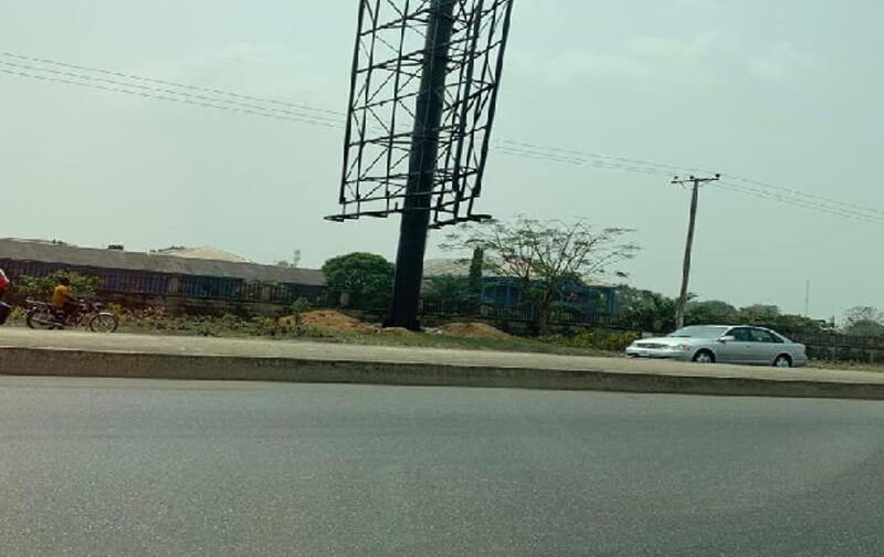 Port-Harcourt ALONG CHOBA AREA BY UNIVERSITY OF PORTHARCOURT (OE)