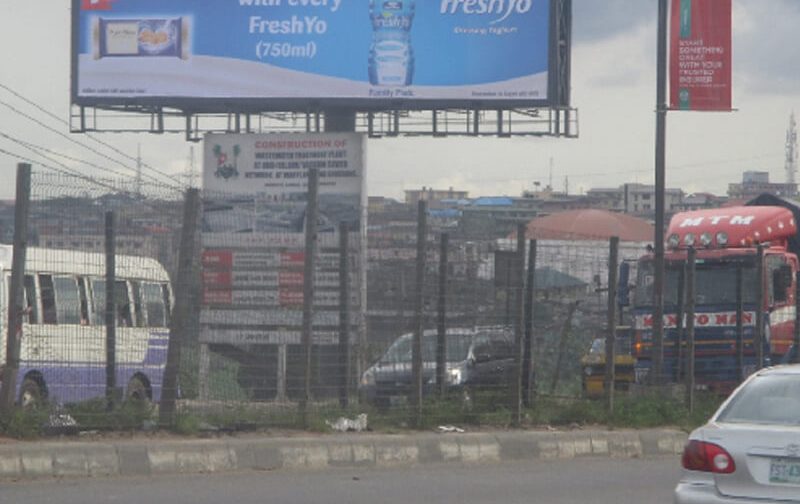 Unipole Board ALONG IKORODU RD BY ODO IYA ILARO, OJOTA GARAGE FTF OJOTA. STOP (OE)