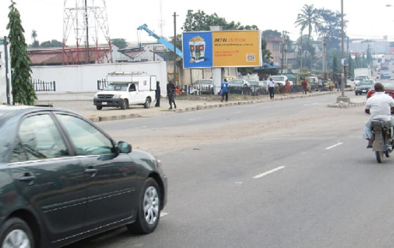 Lightbox ALONG KUDIRATE ABIOLA WAY BY OREGUN  BUS STOP IKEJA (OE)