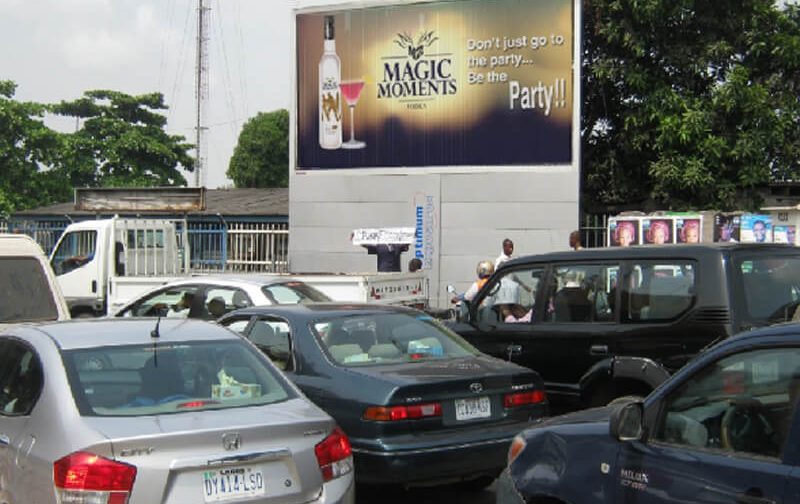 Lightbox FALOMO ROUND ABOUT IKOYI. FTF VI (OE)