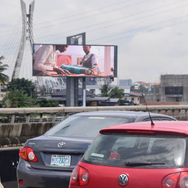 Digital LED Board LEKKI-IKOYI LINK BRIDGE OFF ADMIRALTY ROAD (THM)